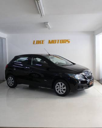 CHEVROLET ONIX 1.4 MPFI LT 8V FLEX 4P MANUAL CHEVROLET ONIX 1.4 MPFI LT 8V FLEX 4P MANUAL